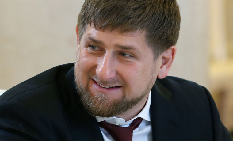 Большинство россиян считают, что Рамзану Кадырову нужно остаться на посту главы Чечни  