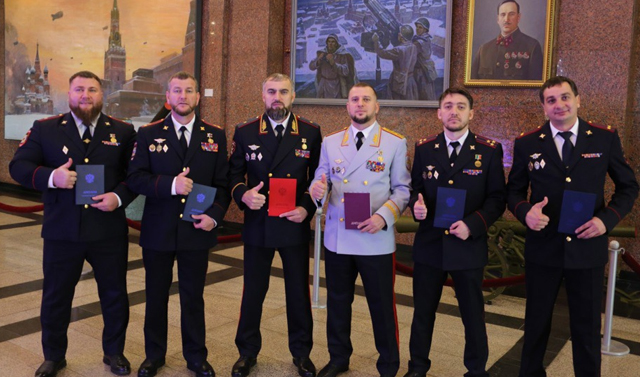  Рамзан Кадыров поздравил соратников с успешным окончанием Академии управления МВД РФ