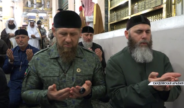 Рамзан Кадыров посетил мечеть Масжид ан-Набави в Медине
