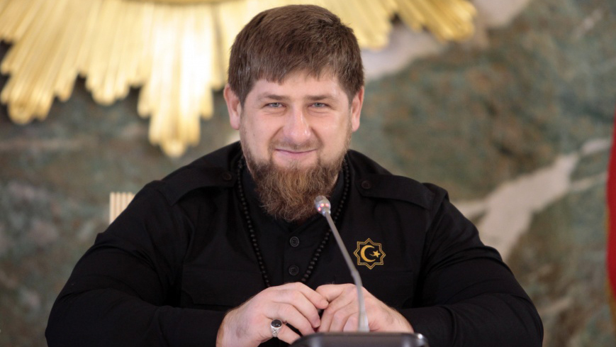 Рамзан Кадыров поздравил прекрасную половину республики с Днем чеченской женщины 