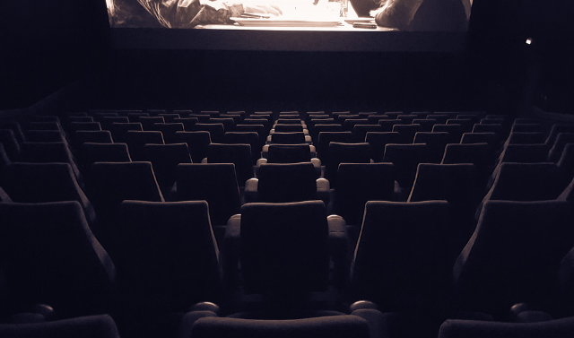 В ЧР на неопределенный срок закрыты кинотеатры и концертные залы