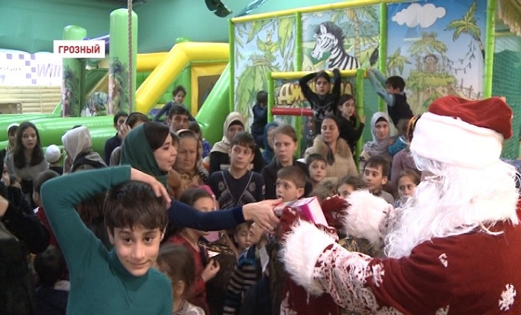Региональный фонд имени Кадырова провел  новогоднюю благотворительную акцию