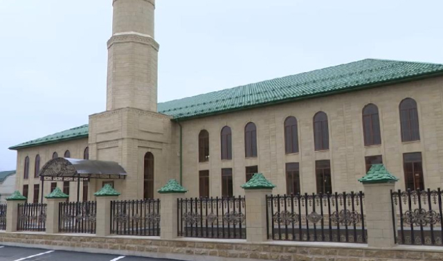 Фонд Кадырова помог заново отстроить разрушенную при пожаре мечеть