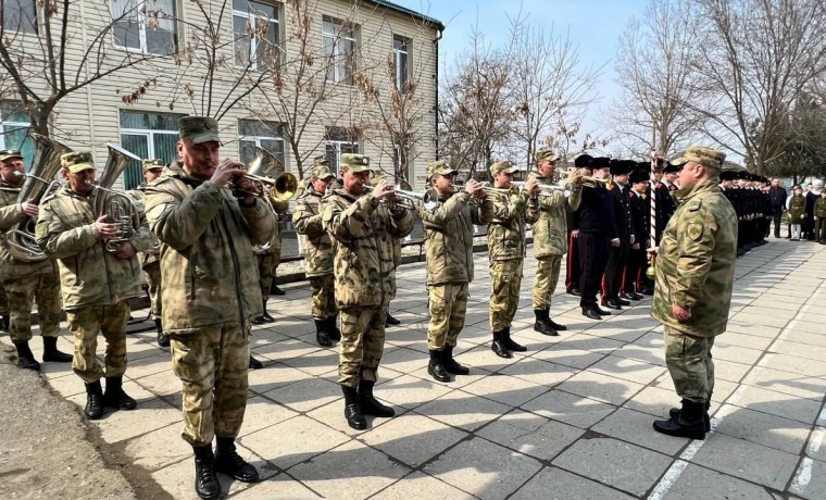 Шелковском районе установили памятные доски погибшим росгвардейцам
