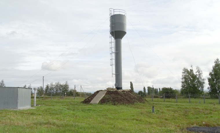В станице Дубовская устанавливают новую водонапорную башню в рамках нацпроекта