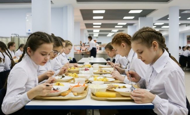 В Грозном обсудили организацию здорового и качественного питания в школах