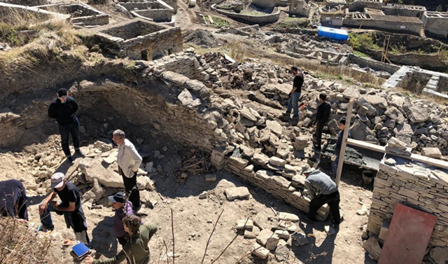 В селении Хой обнаружили останки людей X-XII века 