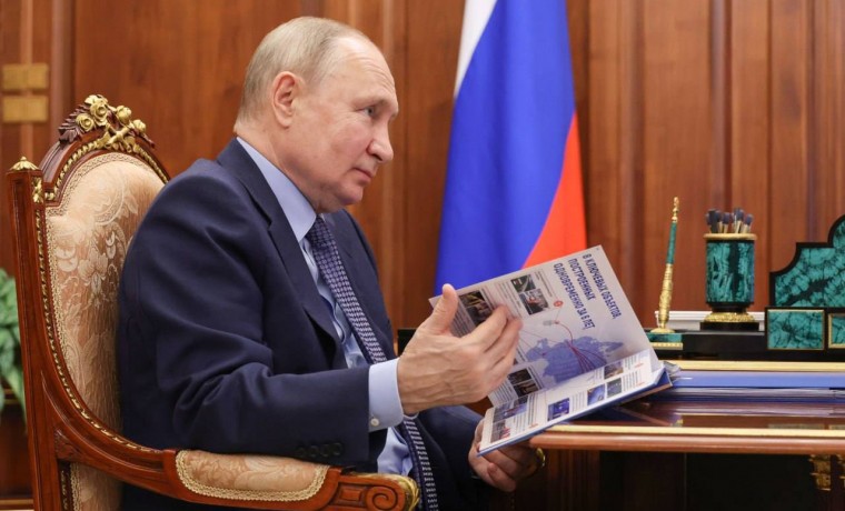 Владимир Путин обсудил с Русланом Байсаровым строительство тоннелей и мостов в регионах РФ