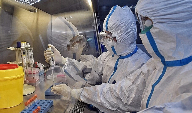 Специалисты обучают медиков в ЧР лабораторной диагностике коронавируса