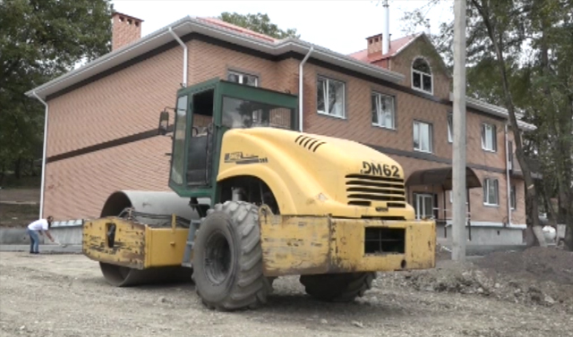 Большинство домов на 35-м и 56-м участках Грозного почти на 90% готово к сдаче под ключ  
