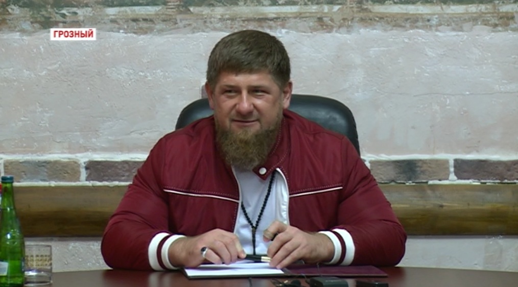 Глава Чечни встретился с активистками региональной общественной организации «Иман» 