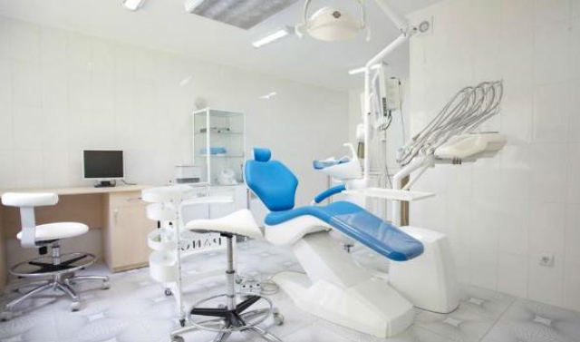 В Грозном открылся первый в России стоматологический кабинет с эндодонтическими инструментами