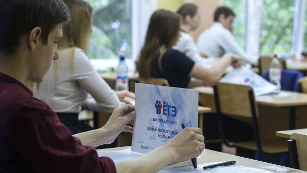 Около 6000 чеченских выпускников приняли участие в ЕГЭ по математике профильного уровня