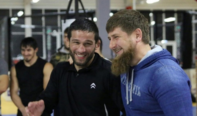 Рамзан Кадыров поздравил Шамиля Завурова с победой в турнире GFC 14