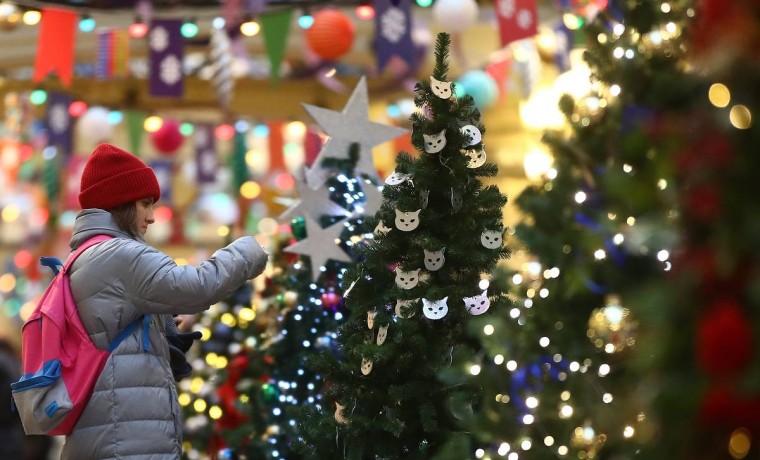 Государство компенсирует ряд расходов для возвращающихся в РФ соотечественников, заявили в МВД