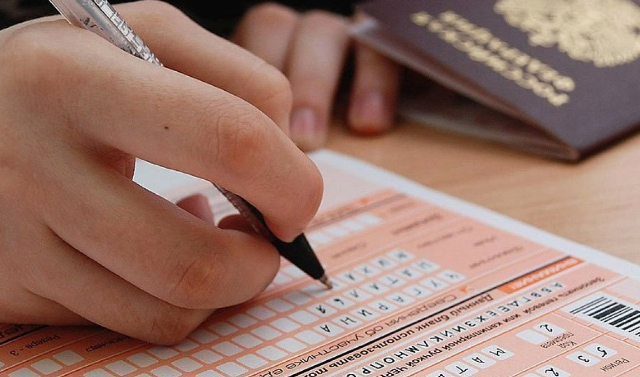 Минпросвещения РФ : введение новых обязательных экзаменов  в девятом классе не планируется