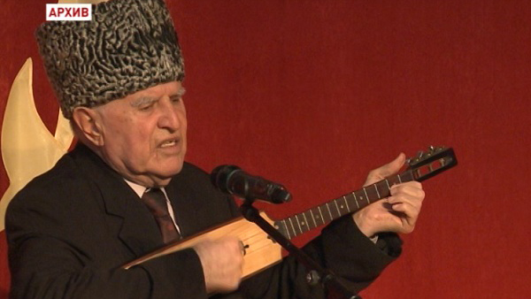 Известному чеченскому певцу Валиду Дагаеву исполнилось 76 лет