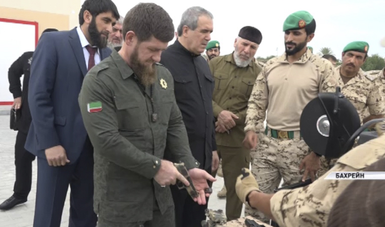 Рамзан Кадыров посетил военную базу королевской гвардии в Бахрейне