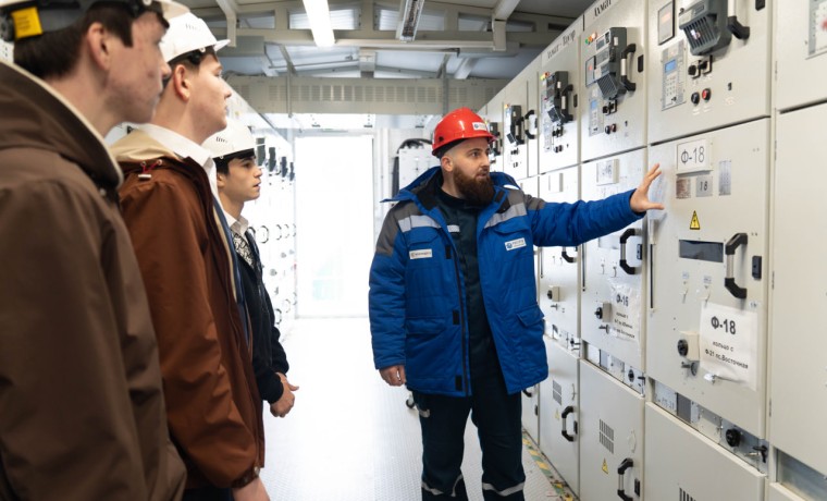 АО «Чеченэнерго» провело уроки электробезопасности для школьников Грозного