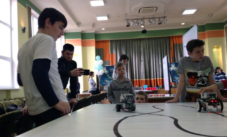 Чеченские техники приняли участие в фестивале «Робофест-Сочи 2016»
