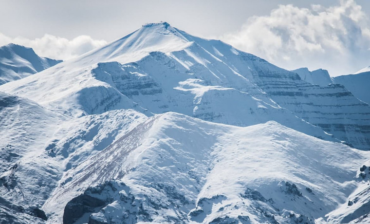 В МЧС предупреждают об опасности схода лавин в горных районах Чеченской Республики