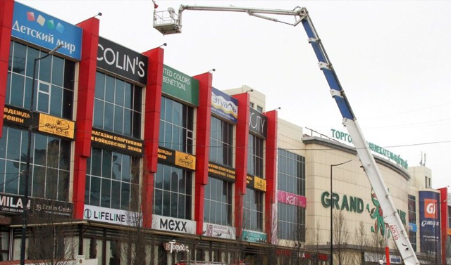 Специалисты завершают восстановление поврежденной пожаром части ТРЦ «Гранд-Парк» 