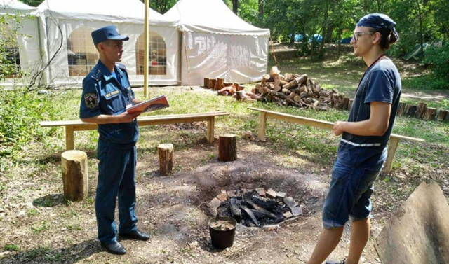 МЧС России приступило к разработке требований пожарной безопасности детских лагерей палаточного типа