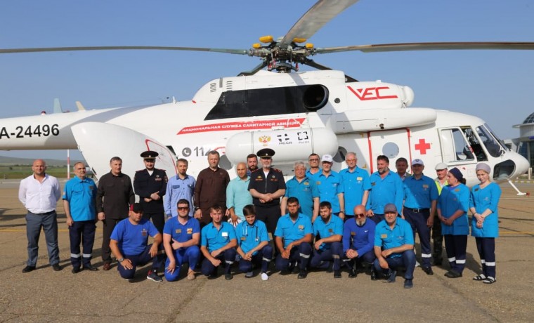 Санитарная авиация ЧР получила новый медицинский вертолет МИ-8 АМТ