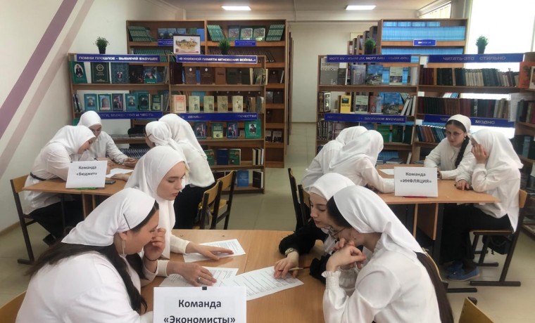 В Чеченском педколледже прошел кинопоказ «Без срока давности»