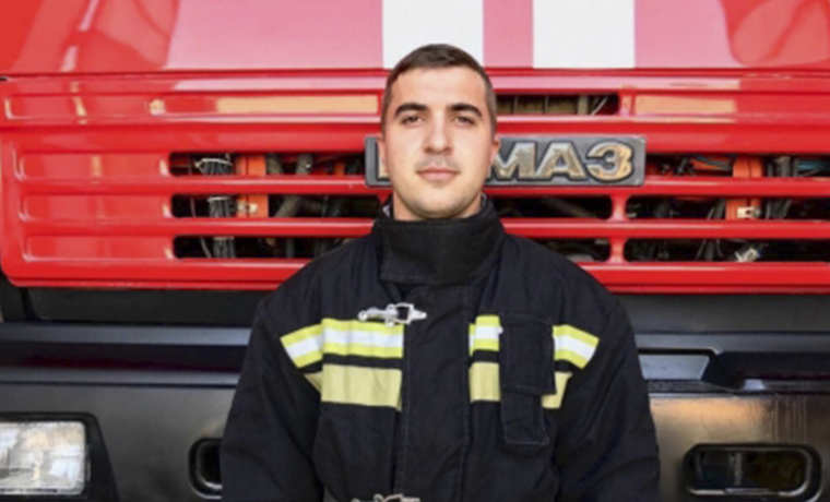 Пожарный из Гудермеса вошел в тройку лучших начальников караулов пожарно-спасательных частей СКФО