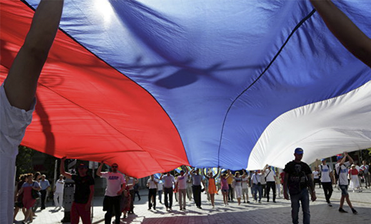 Более 85% россиян считают, что во всем мире боятся Россию
