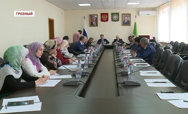 В Правительстве Чечни обсудили вопросы общей экологической и биологической обстановки в регионе