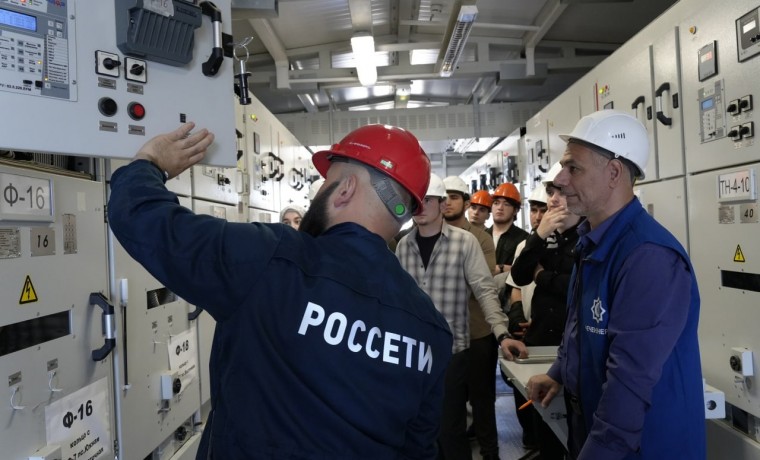 32 молодых специалиста приняты на работу в АО «Чеченэнерго» по итогам практики в 2025 году