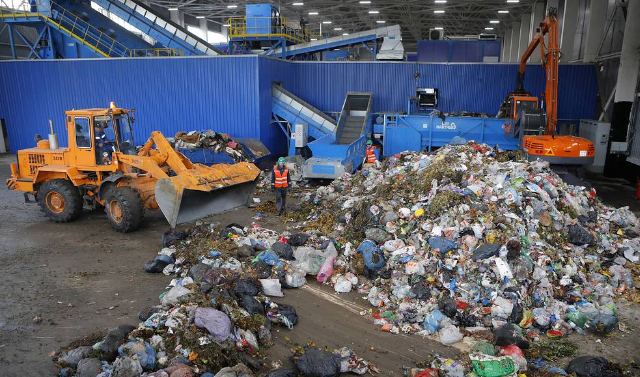 В России планируют запретить сжигание непереработанного мусора