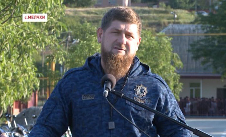 Рамзан Кадыров посетил торжественное открытие новой дороги в селе Мелчхи
