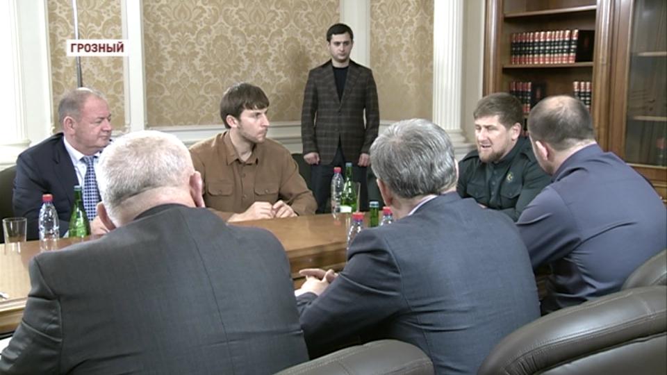 Рамзан Кадыров провел встречу с членами Кабинета министров