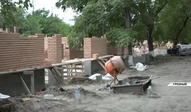На 35-ом и 56-ом участках Грозного завершается строительство жилых домов