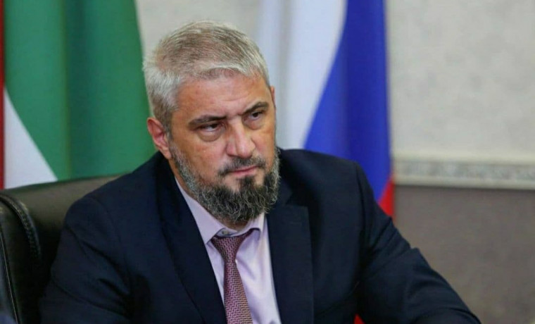 Совет при Главе ЧР: Сокуров фактически призвал к расколу Российской Федерации