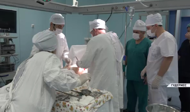 Чувашские врачи бесплатно провели операции в Чечне детям с врожденными деформациями грудной клетки 