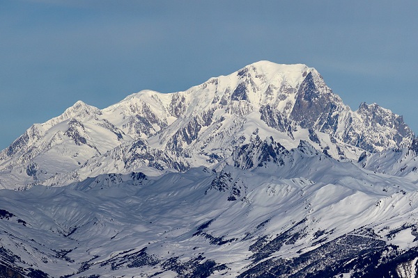 Чеченские альпинисты подъем на пик Монблана посвятили Дню республики