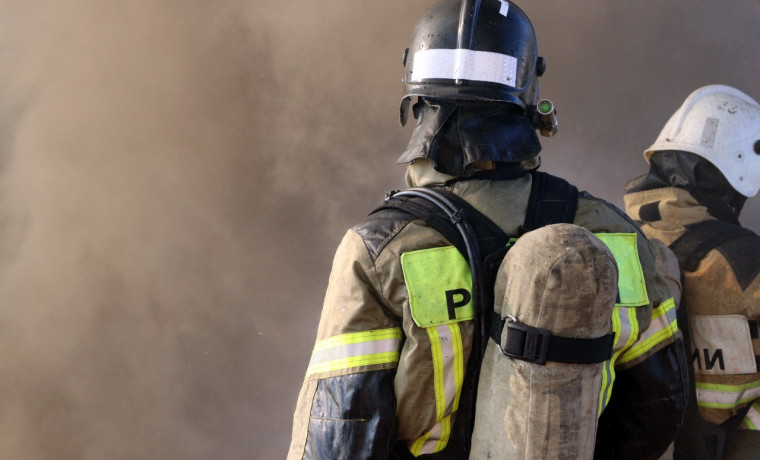В Грозном сотрудники МЧС спасли четыре человека при пожаре