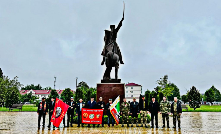 Сотрудники Управления Росгвардии по ЧР принимают участие в автопробеге «от Героя к Герою»