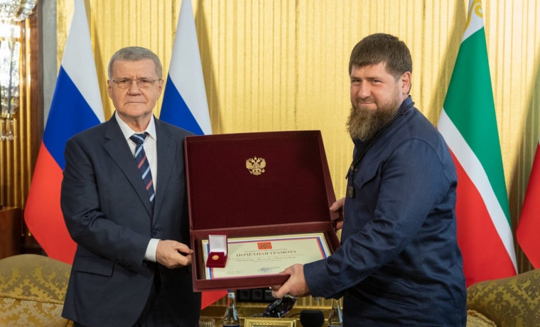 Рамзан Кадыров удостоен Почетной грамоты Президента РФ