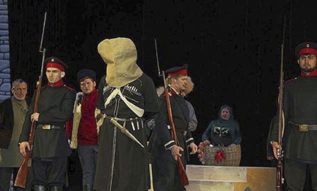 Чеченский театр имени Ханпаши Нурадилова выступит в Нальчике со спектаклем &quot;Выше гор&quot;