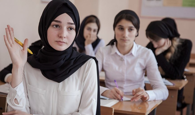 В 2019 году в 94 школах Чечни создадут цифровую образовательную среду