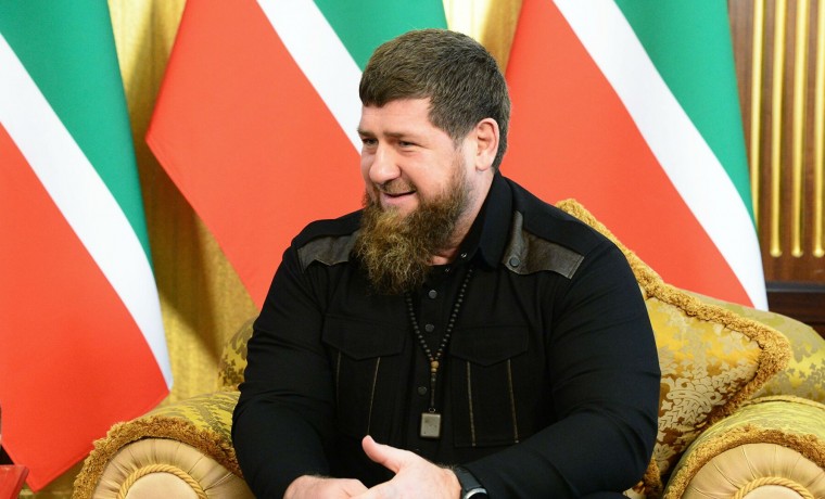 Рамзан Кадыров поздравил Идриса Черхигова с присвоением ему специального звания майора полиции