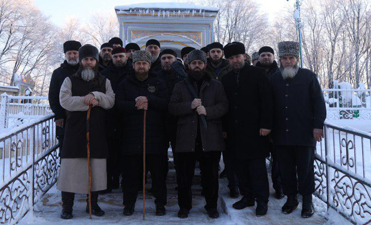 Рамзан Кадыров поучаствовал в религиозных мероприятиях, посвящённых Дню почитания Кунта-Хаджи Кишиева