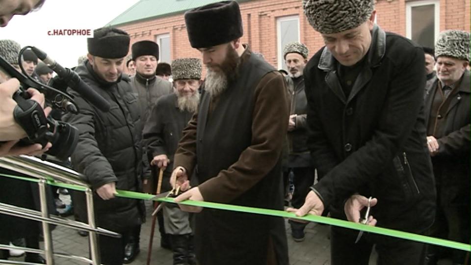 В Грозненском районе состоялось открытие сразу двух мечетей