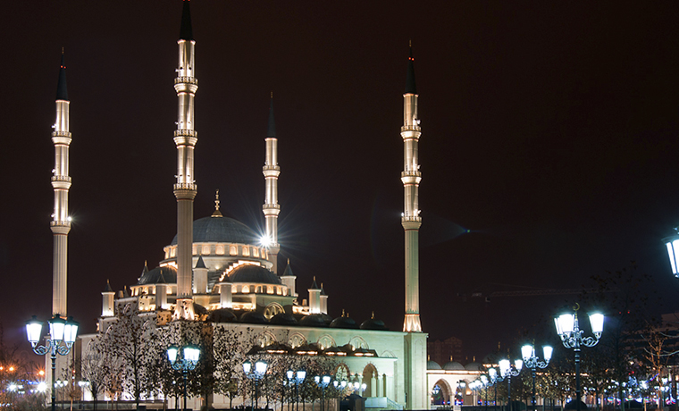 В мечети «Сердце Чечни» были выставлены реликвии Пророка Мухаммада (С.А.В.)