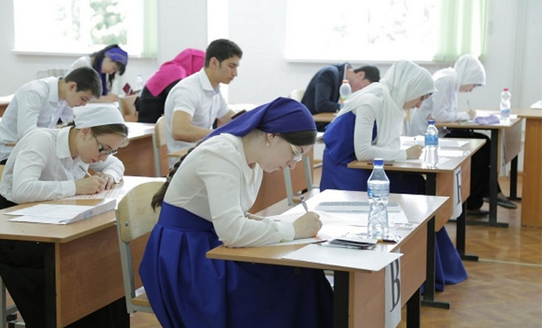 В Чеченской Республике на треть сократилось число выпускников, не сдавших ЕГЭ